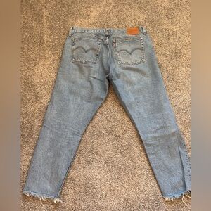 Levi’s Raw Hem Wedgie Jeans